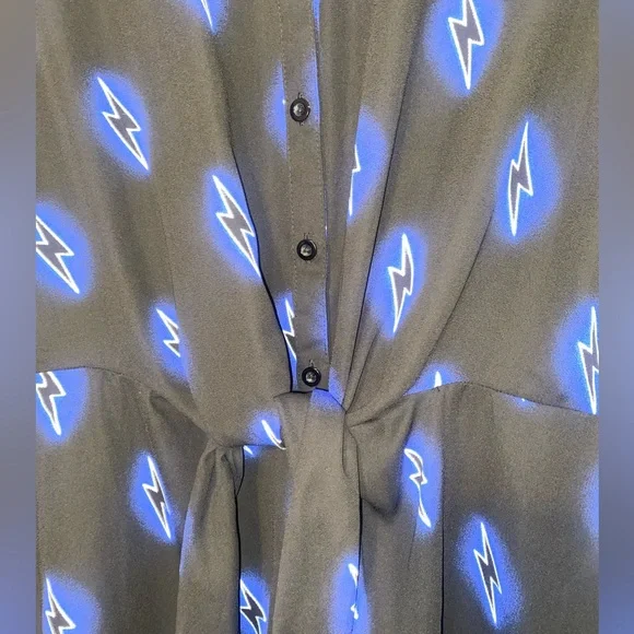 Torrid Sleeveless Blouse Sheer Black Blue Lightening Bolts Button Down tank - Picture 2 of 6